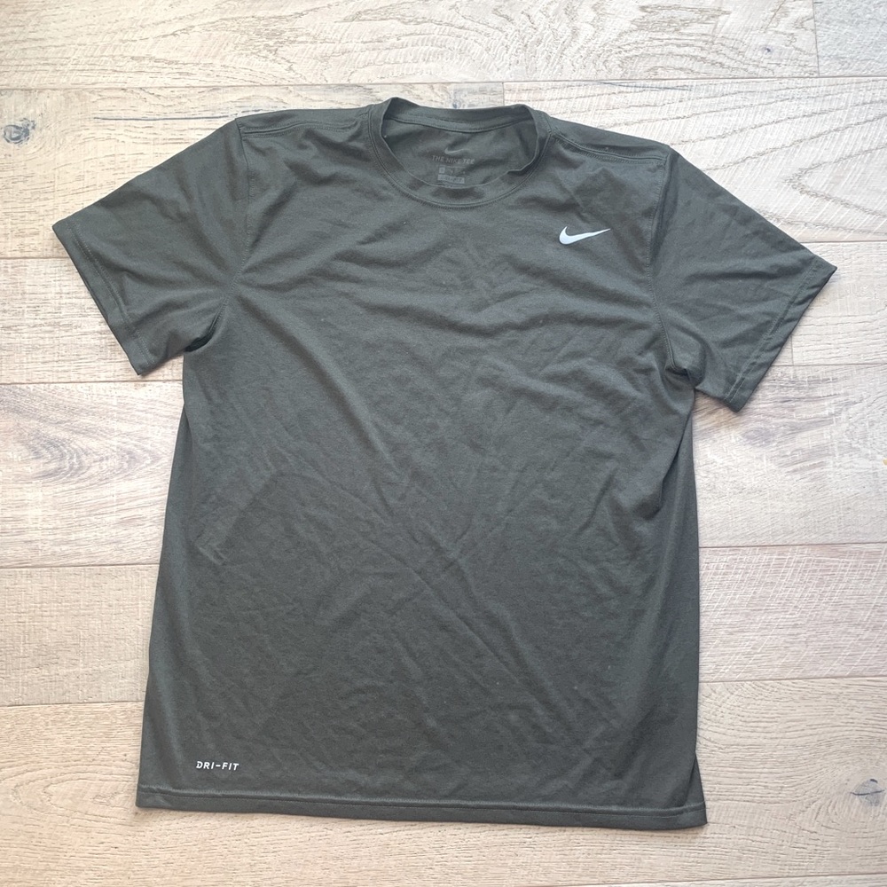 Nike Dri Fit Short Sleeve T-Shirt Green Large Mens